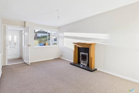 3 bedroom semi-detached house to rent, Sutton Avenue, Cheshire CH64