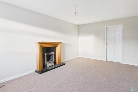 3 bedroom semi-detached house to rent, Sutton Avenue, Cheshire CH64