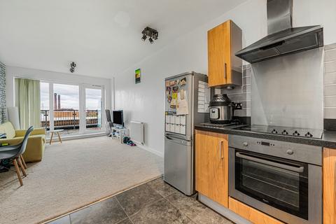 2 bedroom apartment for sale, Peebles Court, 21 Whitestone Way, Croydon