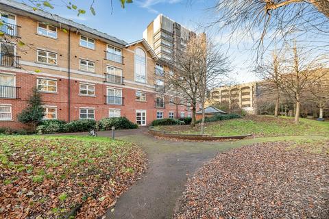 1 bedroom ground floor flat for sale, Charles Street, Croydon