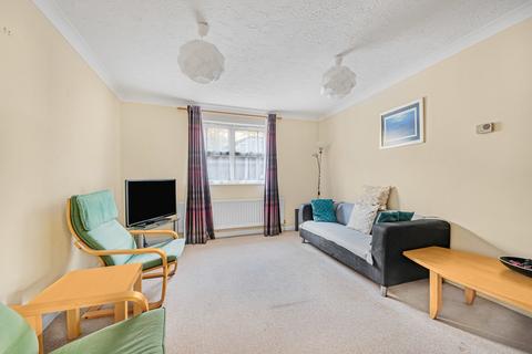 1 bedroom ground floor flat for sale, Charles Street, Croydon
