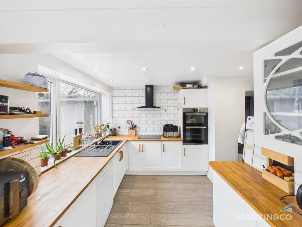 Cam03111 g0 pr0425 still013