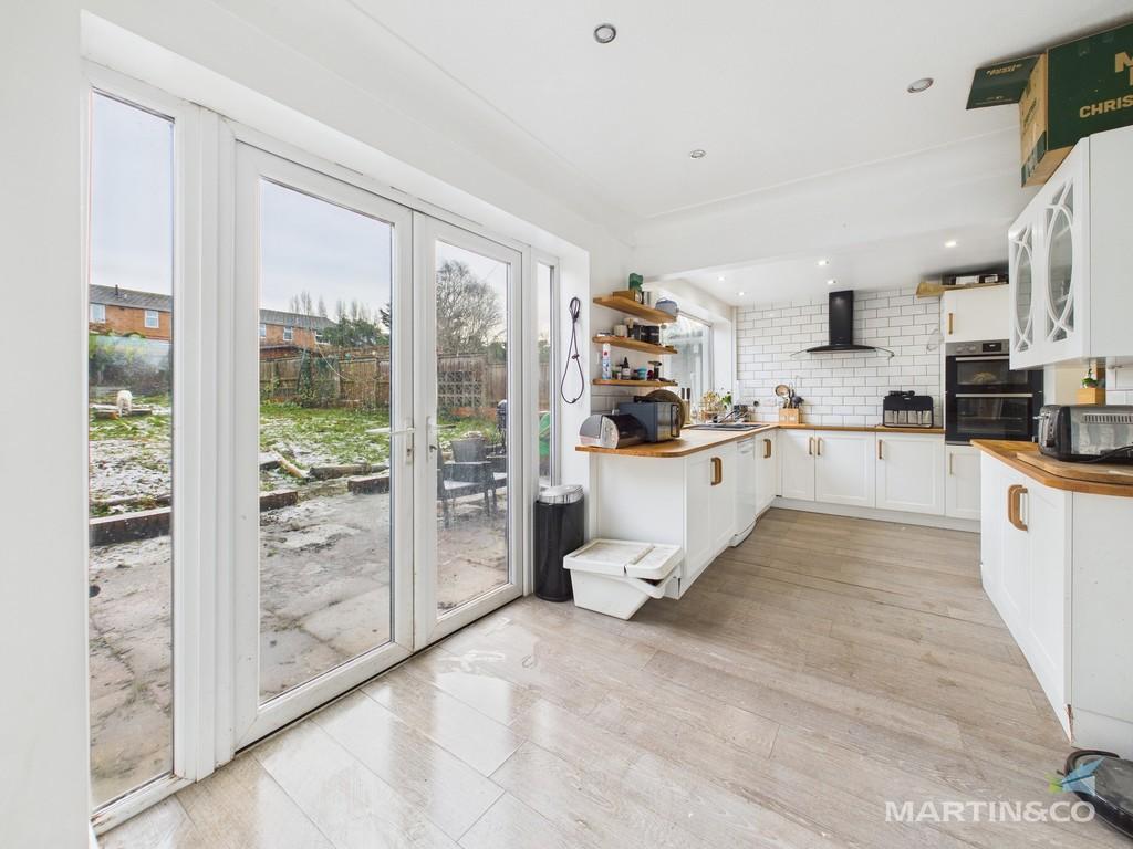 Cam03111 g0 pr0425 still010