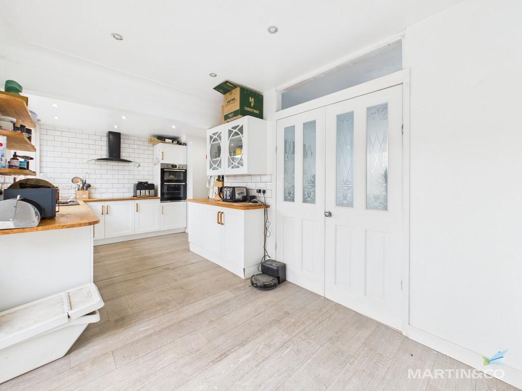 Cam03111 g0 pr0425 still011