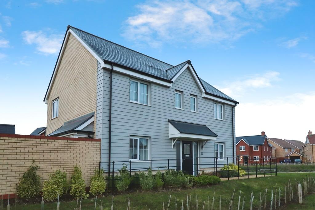 4 bedroom detached house to rent