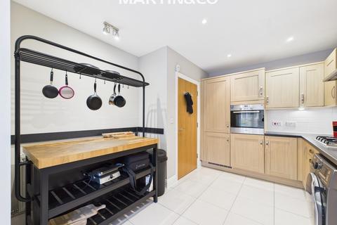 undefined, Brackendale Close, Englefield Green TW20