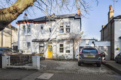 Ravensbourne Avenue, Bromley