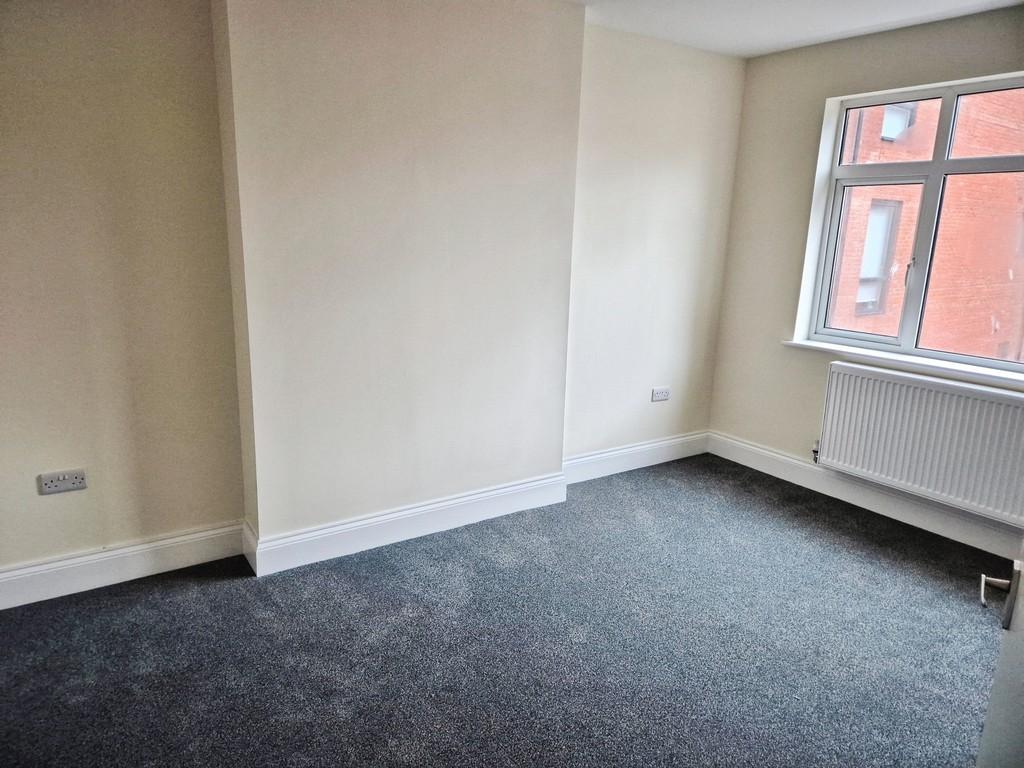 4bf2673b-Bedroom 202