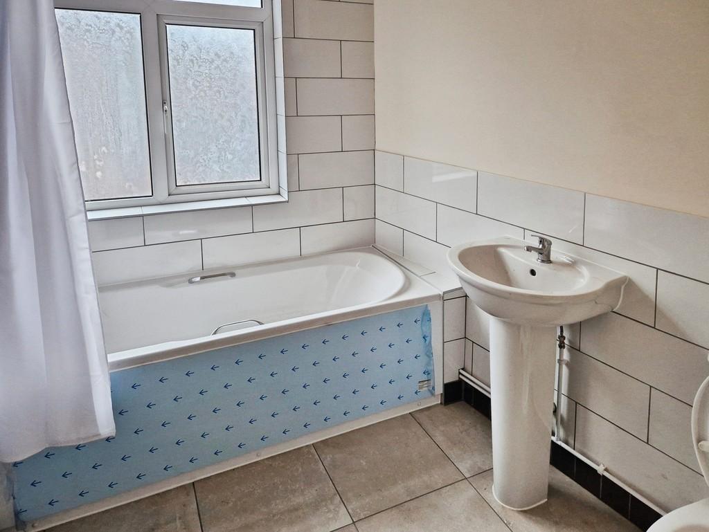 Ee0105e7-Bathroom