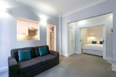 Studio to rent, Great Smith Street, London SW1P