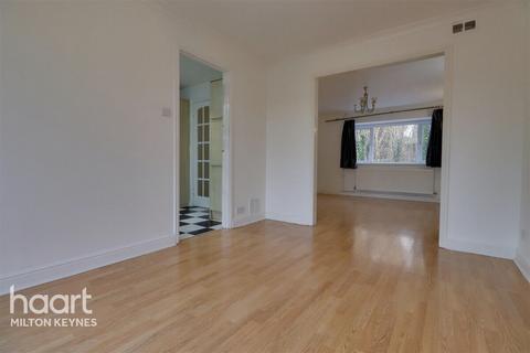 4 bedroom detached house to rent, Teasel Avenue, Conniburrow