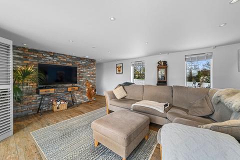 2 bedroom detached bungalow for sale, Petches Bridge, Braintree CM7