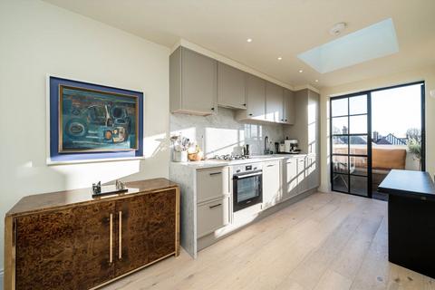 1 bedroom flat for sale, Grafton Road, London W3