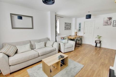 3 bedroom end of terrace house for sale, Swanton Close, March PE15