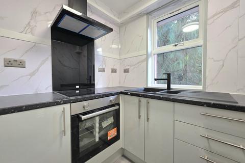 Studio to rent, Lime Hill Road, Tunbridge Wells, Kent, TN1