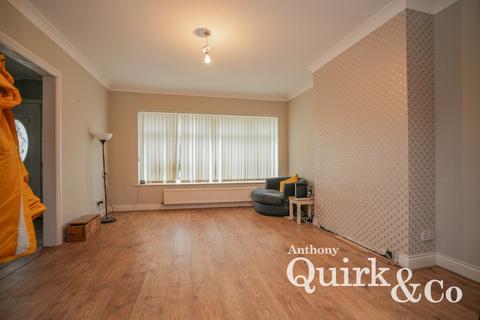 3 bedroom semi-detached house for sale, Furtherwick Road, Canvey Island, SS8