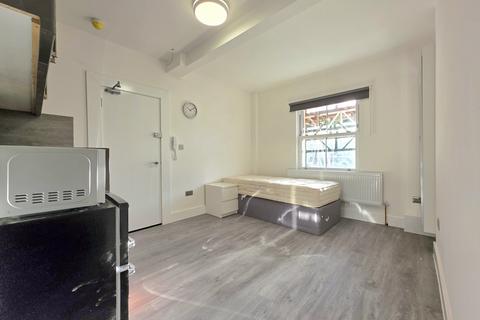 Studio to rent, 47 Lime Hill Road, Tunbridge Wells, Kent, TN1