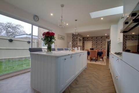 3 bedroom semi-detached house for sale, York Road, Chatteris