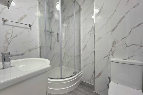 Studio to rent, Lime Hill Road, Tunbridge Wells, Kent, TN1