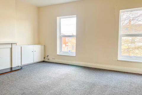 2 bedroom flat to rent, Grimsby Road, Cleethorpes, NE Lincolnshire, DN35