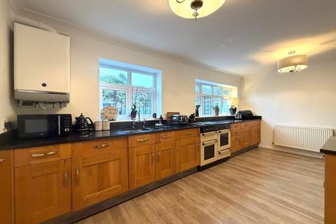 3 bedroom semi-detached house for sale, Rolt Crescent, Middlewich