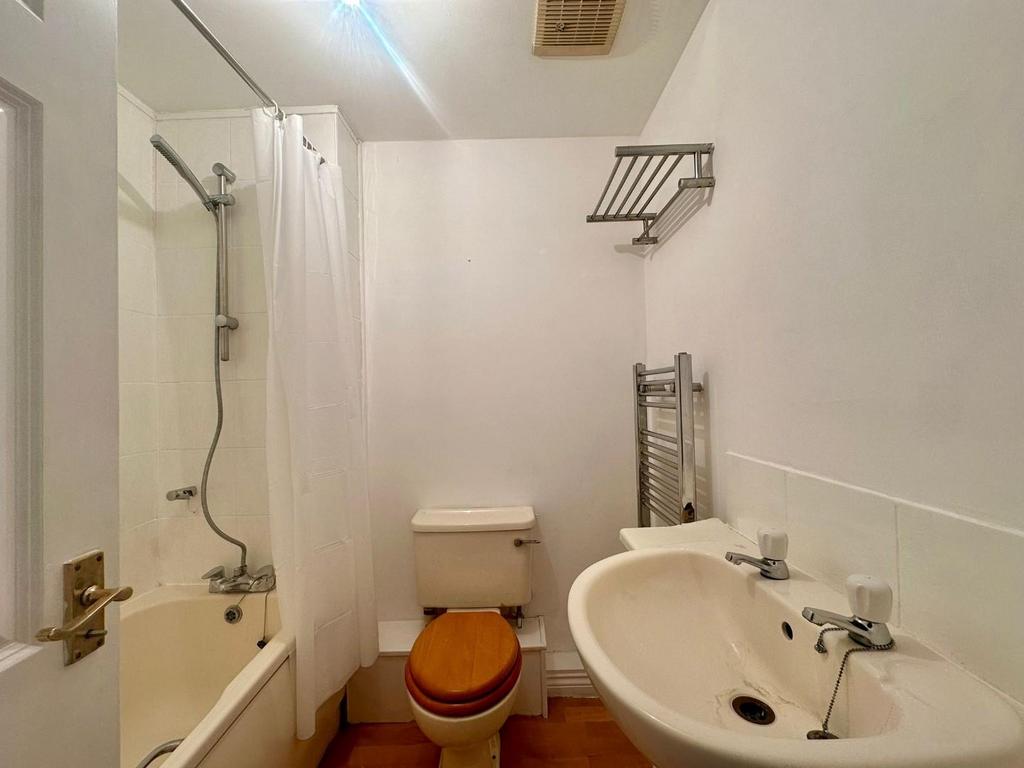 Bath 2.jpeg