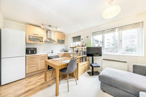 2 bedroom flat for sale, Bakers Hill, London E5