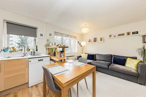2 bedroom flat for sale, Bakers Hill, London E5