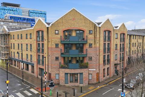 2 bedroom flat for sale, Kempton Court, London E1