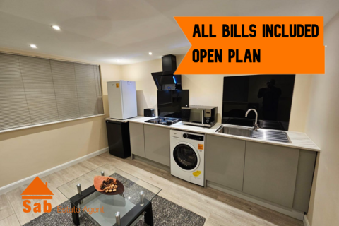1 bedroom flat to rent, West Drayton Road, Uxbridge UB8