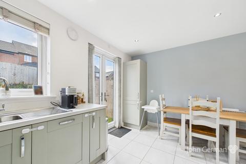 3 bedroom semi-detached house for sale, Redgrave Drive, Stafford