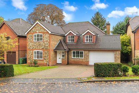 5 bedroom detached house for sale - Lingfield Way, Hertfordshire WD17
