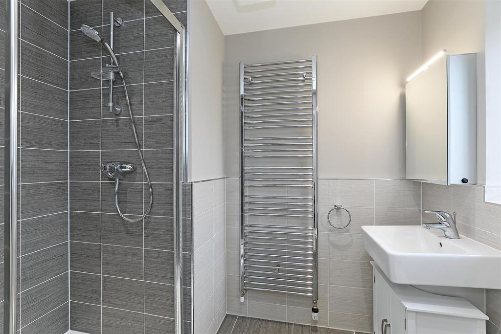 Bedroom two en suite