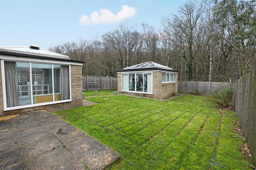 Gym / garden room