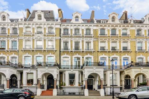 2 bedroom flat for sale, Redcliffe Square, Chelsea, London, SW10