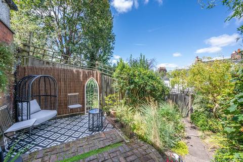 1 bedroom property for sale, Wandsworth Road, London, SW8