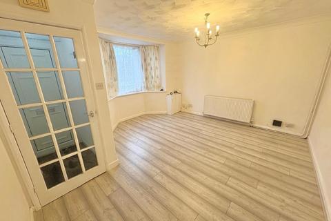 3 bedroom semi-detached house to rent, Portswood Road, Southampton