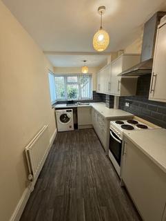 3 bedroom semi-detached house to rent, Oxley Links Road, Wolverhampton WV10