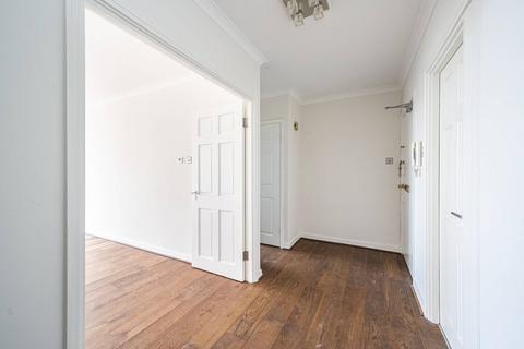 2 bedroom flat to rent, Cambridge Square, Hyde Park Estate, London, W2