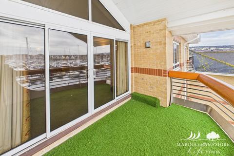 2 bedroom apartment for sale, Lock Approach, Portsmouth PO6