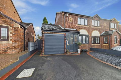 undefined, Pinewood Avenue, Atherstone CV9
