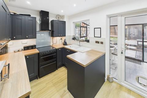 undefined, Pinewood Avenue, Atherstone CV9