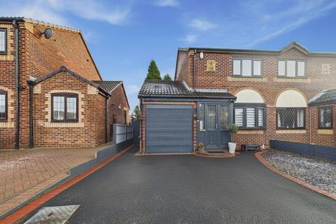 2 bedroom semi-detached house for sale, Pinewood Avenue, Atherstone CV9