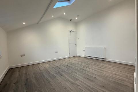 undefined, Ash Tree Road, Manchester