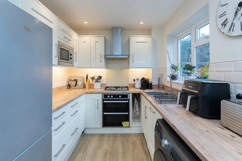 2 bedroom end of terrace house for sale, Chadhurst Close, North Holmwood