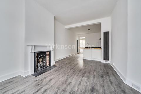undefined, Woodside Road, Wood Green N22