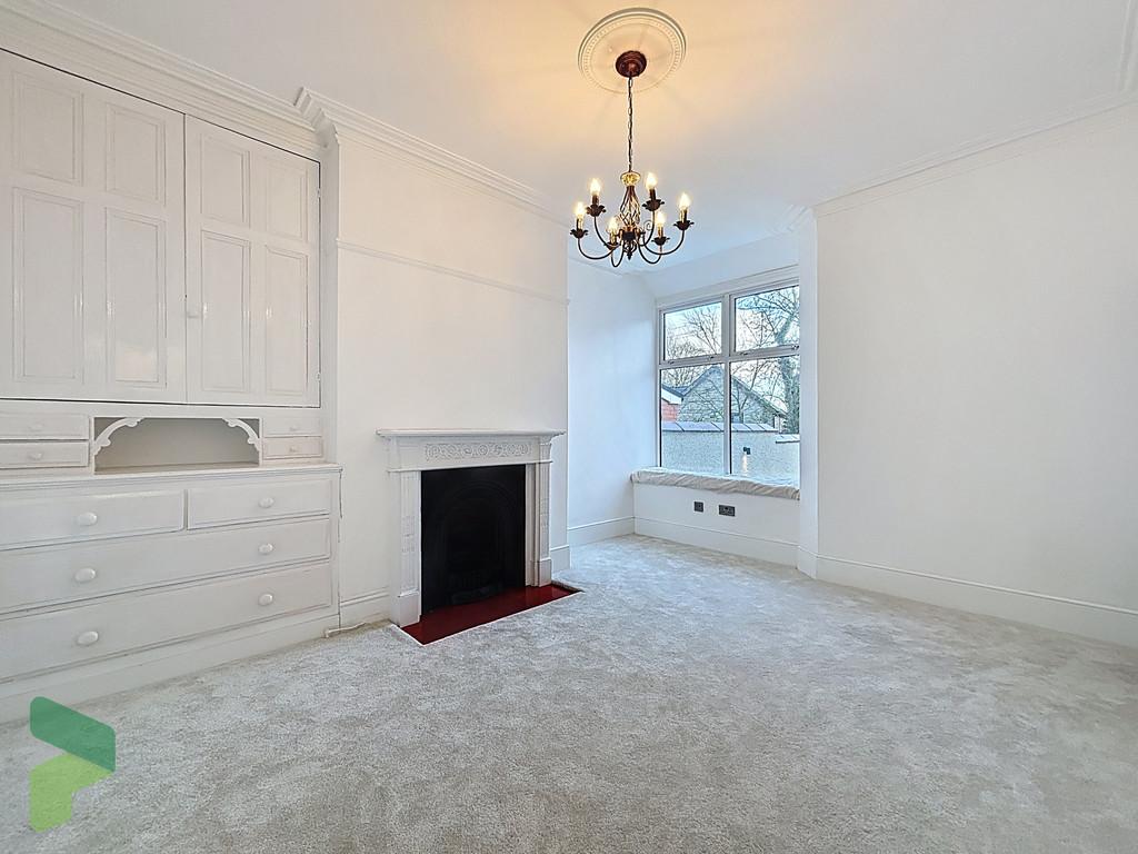 Living or dining room