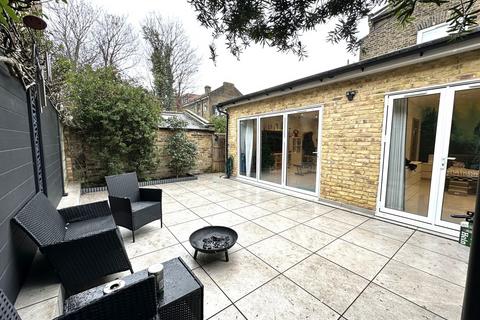 1 bedroom ground floor flat to rent, Birkbeck Road, Acton, London