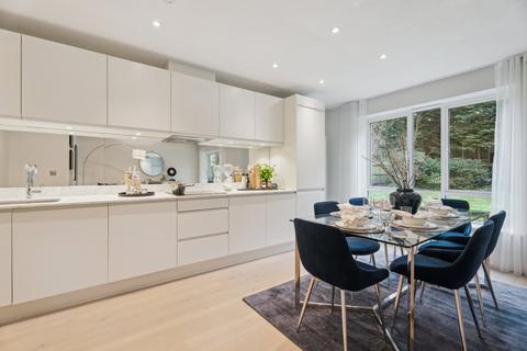 2 bedroom flat for sale, Packhorse Road, Gerrards Cross, Buckinghamshire