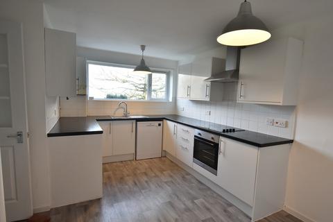 3 bedroom terraced house to rent, Flint Close, Portslade